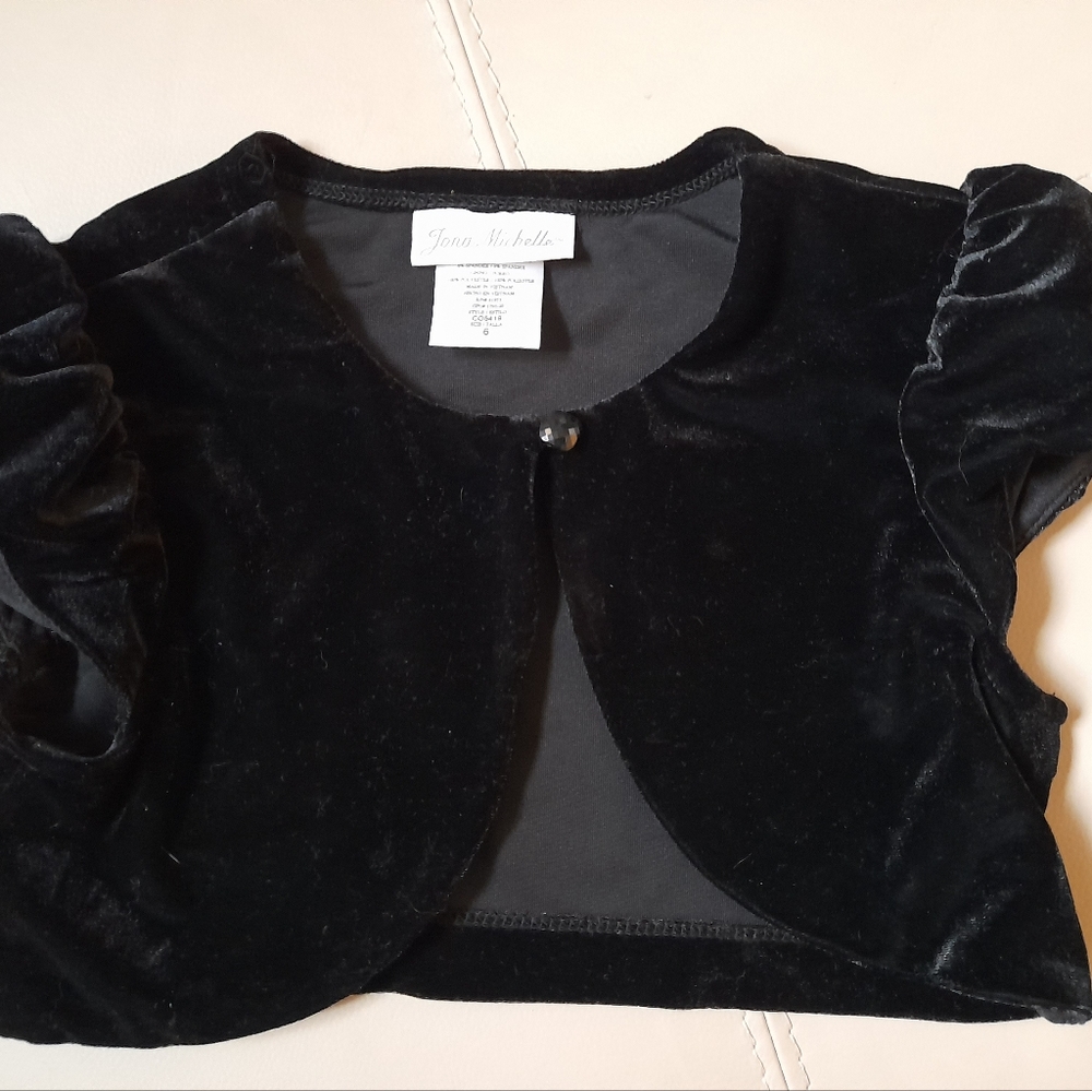 Sweet Black Velour Size 6 Girls Shrug EUC